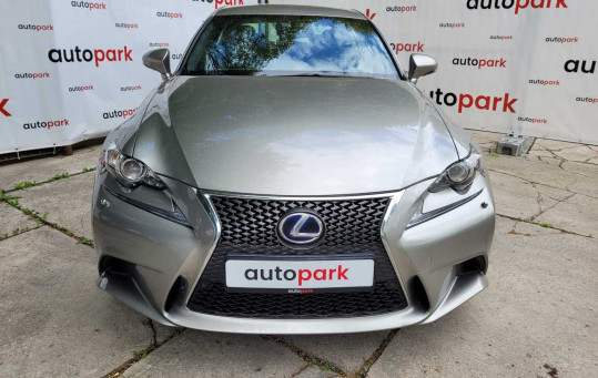 Lexus IS 300h