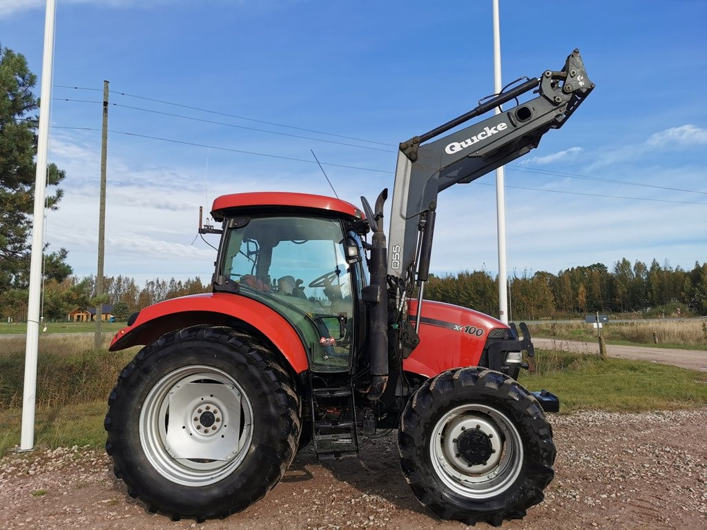 Tractor Case IH MAXXUM 100