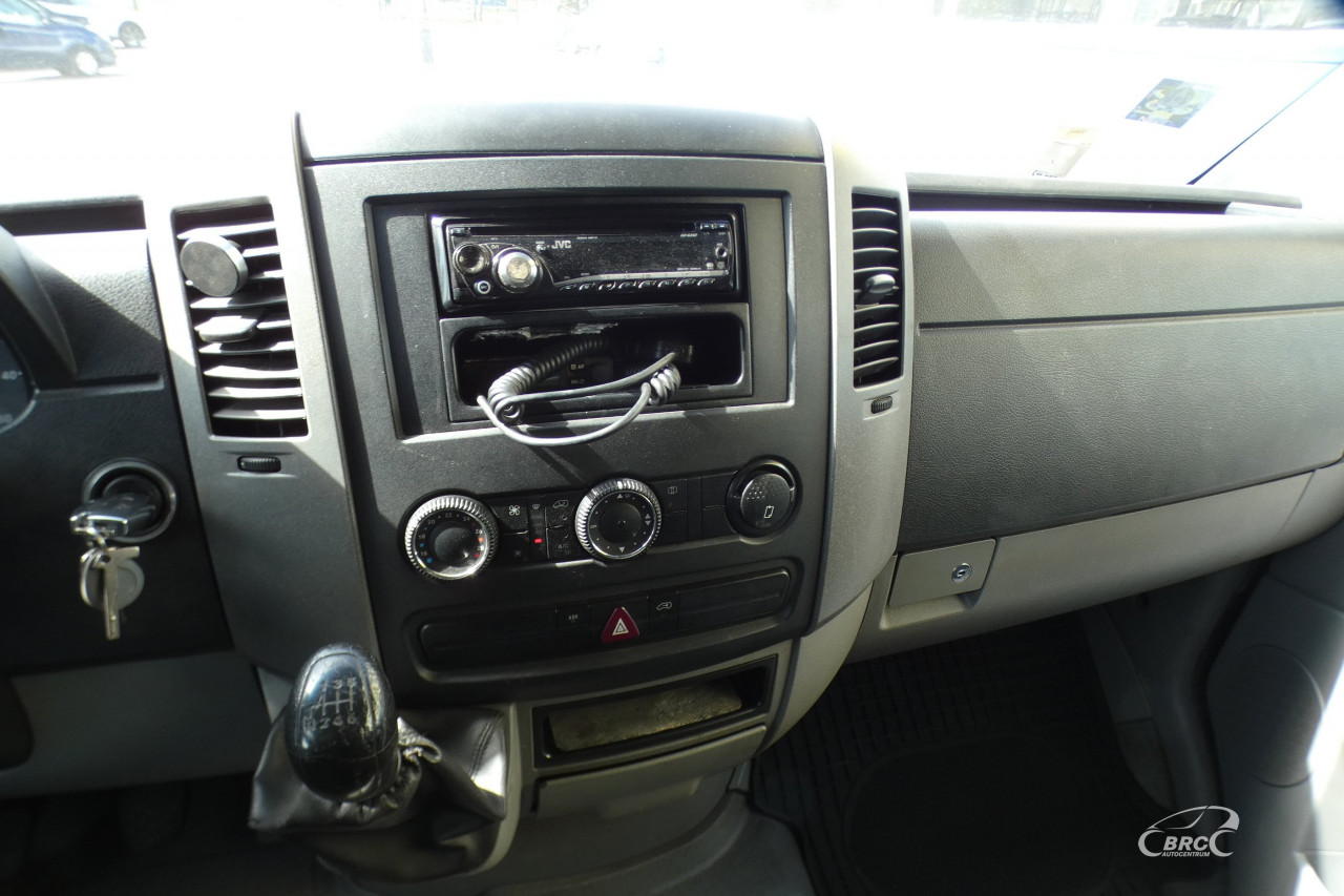 Mercedes-Benz Sprinter 313