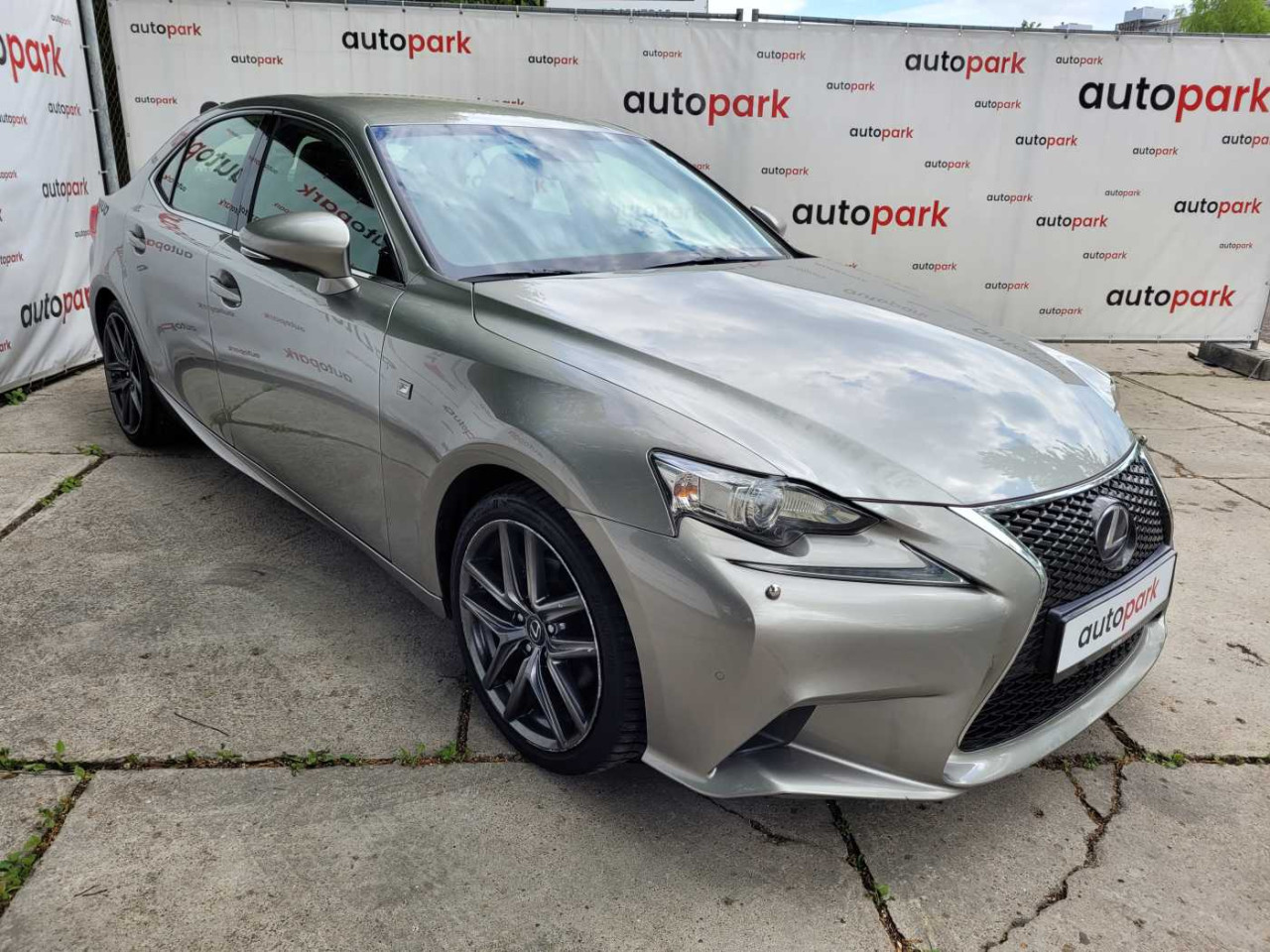 Lexus IS 300h