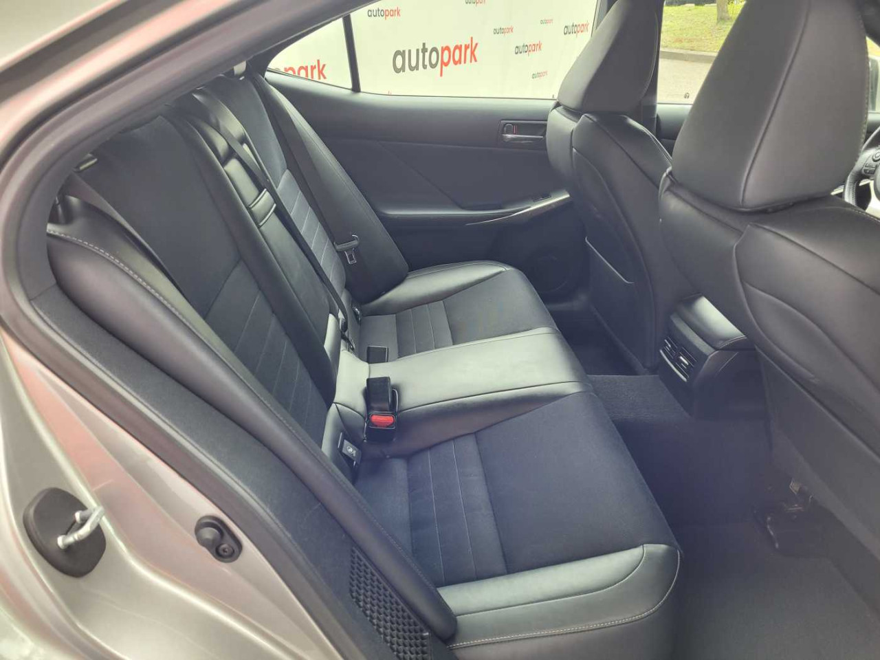 Lexus IS 300h